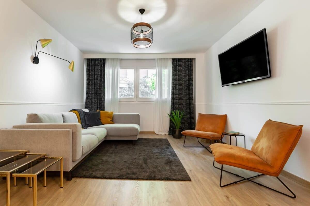 Exclusive Huge 4 Double Bedroom City Center Барселона Экстерьер фото