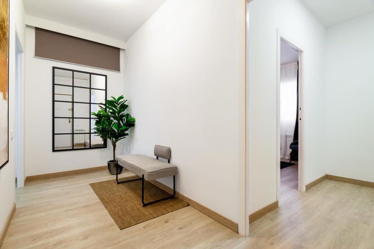 Exclusive Huge 4 Double Bedroom City Center Барселона Экстерьер фото